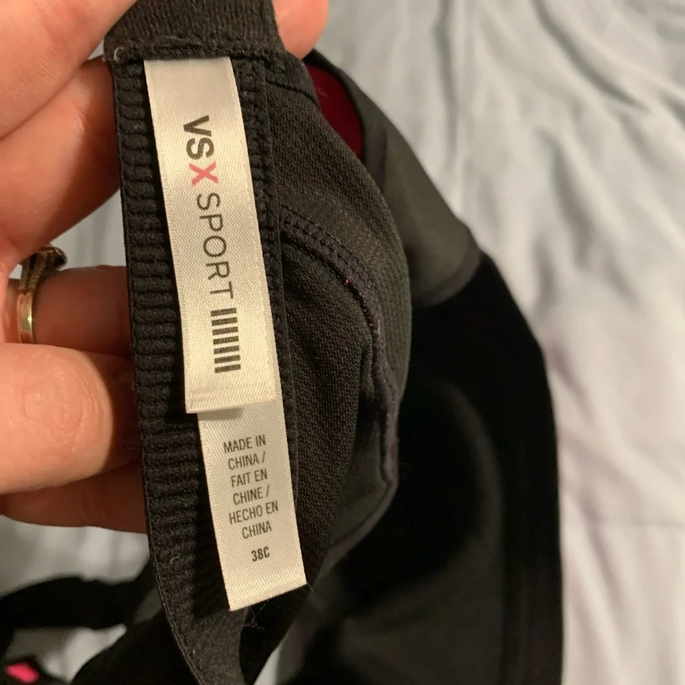 Vs Bra - Picture 3 of 4